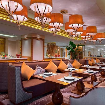 Sheraton Grand Wuhan Hankou Hotel Bagian luar foto