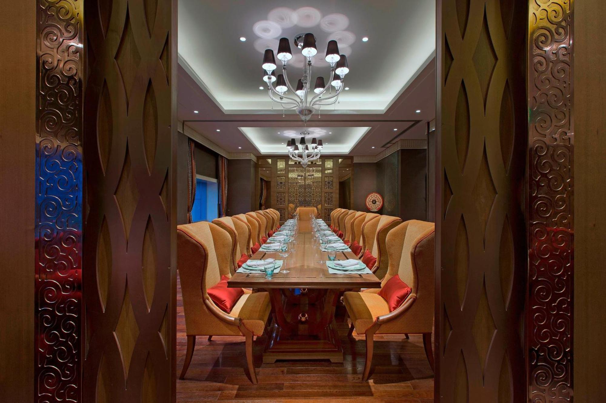 Sheraton Grand Wuhan Hankou Hotel Bagian luar foto