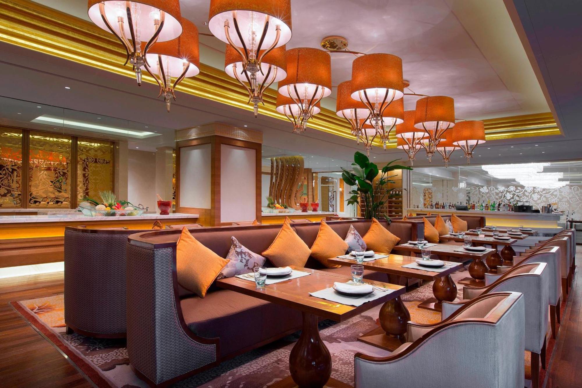 Sheraton Grand Wuhan Hankou Hotel Bagian luar foto