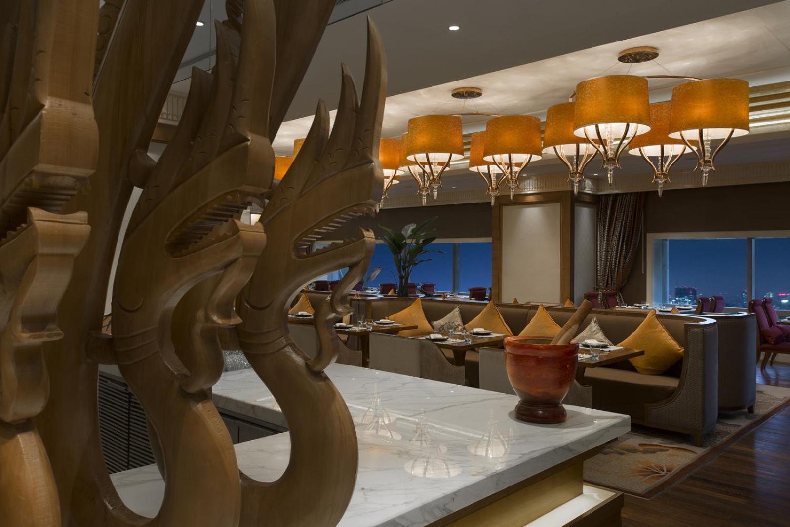Sheraton Grand Wuhan Hankou Hotel Bagian luar foto