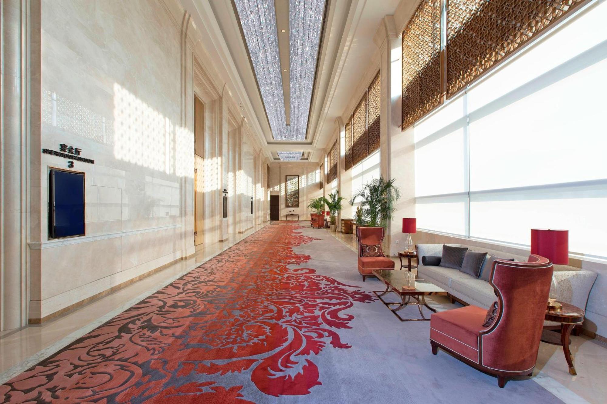 Sheraton Grand Wuhan Hankou Hotel Bagian luar foto
