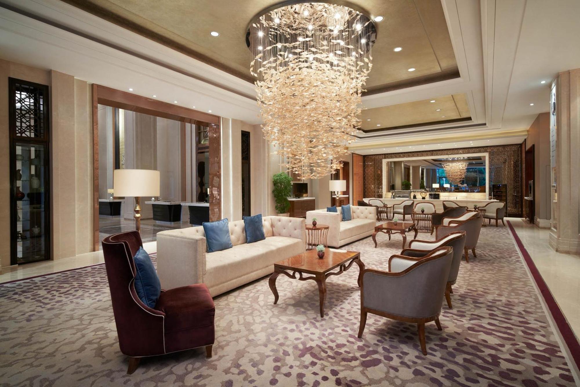 Sheraton Grand Wuhan Hankou Hotel Bagian luar foto
